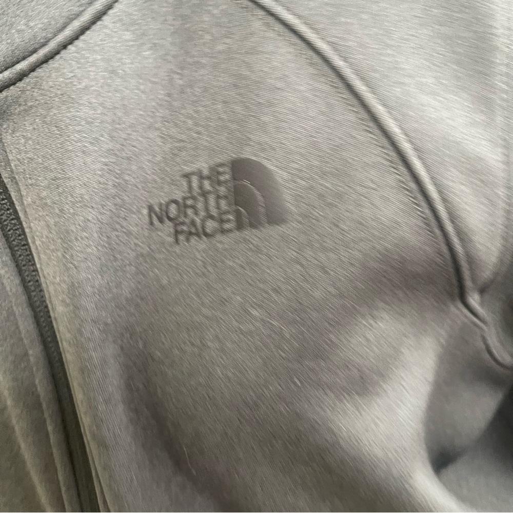 Women’s North Face Apex Risor Jacket- Color Heather Gray  Size S‎ EUC Winter - Picture 11 of 15